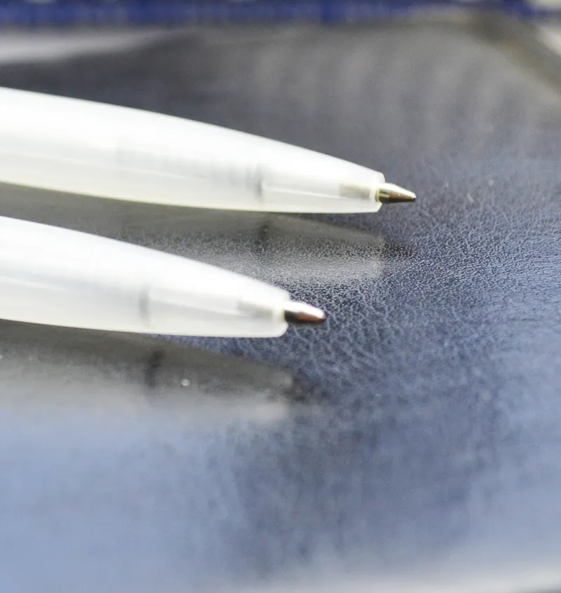 SML10987TL Frosted Clear Ball Pen, photo 3 of 5