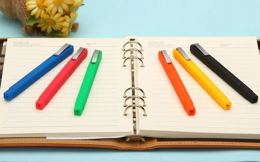 SML77286R-1 Square Ball Pen with Colour Tip, photo 2 of 2
